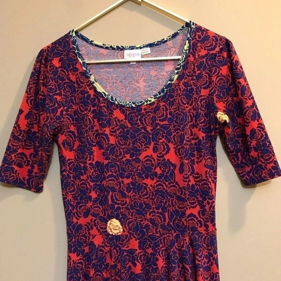 Lularoe S Limited Edition Unicorn Red Blue Yellow Rose Floral Nicole dre… - Picture 2 of 11